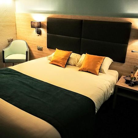 Brit Hotel Landivisiau Ngoại thất bức ảnh