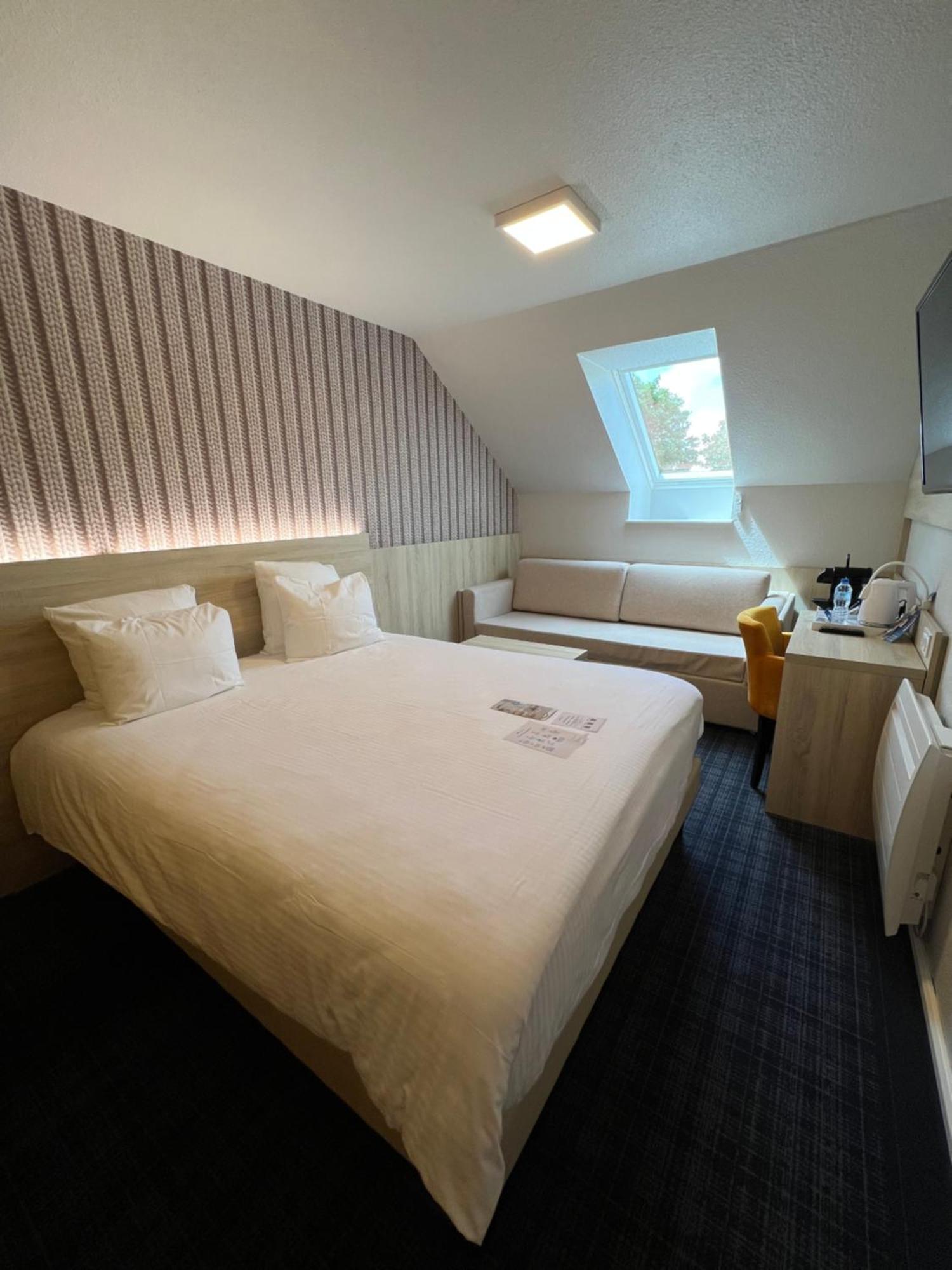 Brit Hotel Landivisiau Ngoại thất bức ảnh