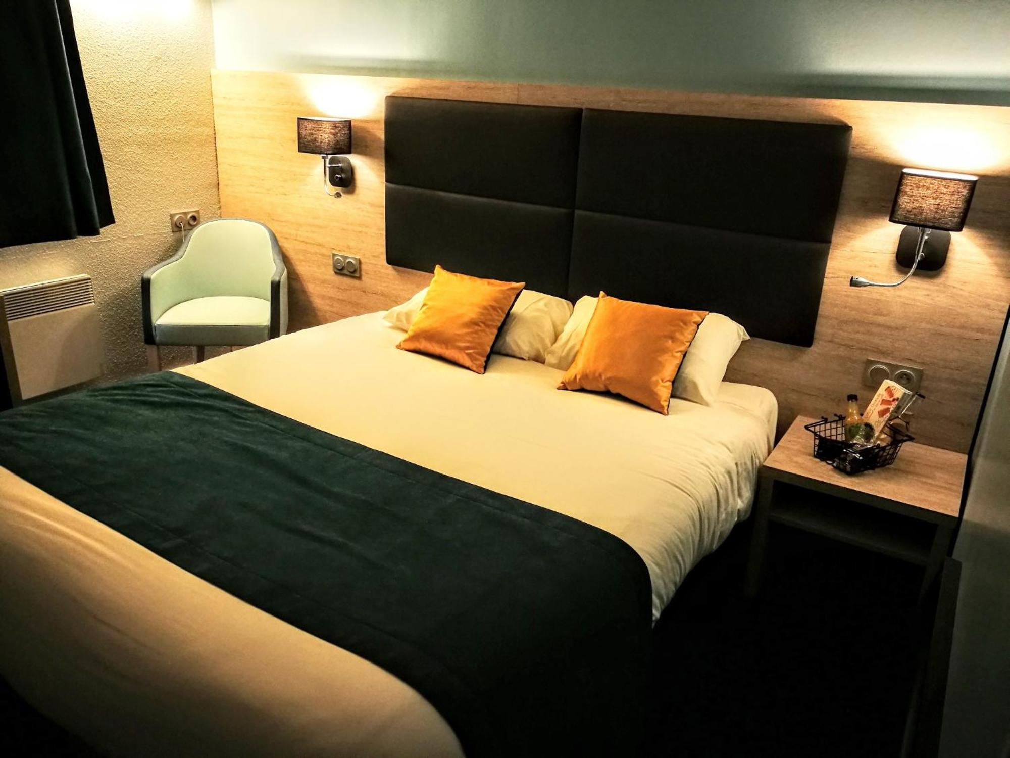 Brit Hotel Landivisiau Ngoại thất bức ảnh